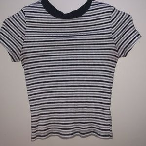 No Boundaries Black/White/Gray shirt